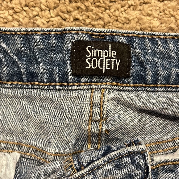 Simple Society, Ripped blue jeans. Size 7. - Picture 4 of 7